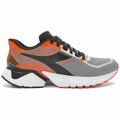 Sapatilhas de Running para Adultos Diadora Mythos Blushield Vigore Homem Cinzento Claro 44.5